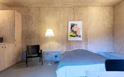 Bild 11: Dieses Zimmer im Stall ist erst ab 7 Personen inklusive.