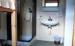 Bild 17: Dusche