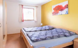 Bild 6: Schlafzimmer