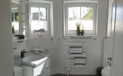 Bild 11: Badezimmer mit Dusche
