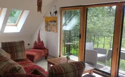 Bild 8: Vorderer/südlicher Wohnzimmerbereich