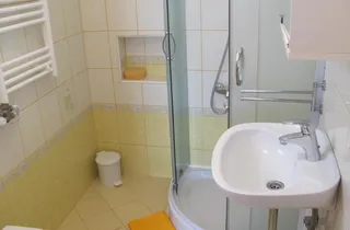 Bild 3: Bad/Dusche