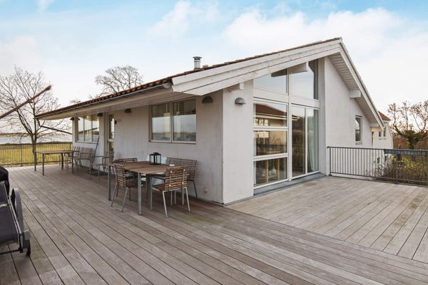 Ferienhaus Arosund Mit Pool Fur Bis Zu 12 Personen Mieten