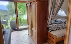 Bild 6: Schlafplätze im vorderen/südlichen Wohnzimmerbereich