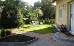 Ferienwohnung Eichendorff in Prerow mit Garten und Grill, Bild 1: Vorgarten
