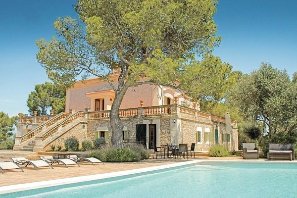 Ferienhaus Palma De Mallorca Mit Pool Fur Bis Zu 12 Personen Mieten