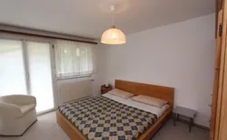 Bild 10: aa kompr. SCHLAFZIMMER