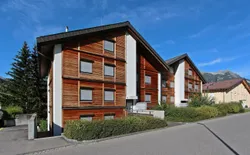 Bild 3: Haus Ansicht Sommer