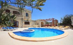 Angenehmes Haus in Xagħra mit großem Innenhof, nahe Ġgantija, Bild 1