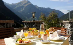 Bild 19: Frühstück und Halbpension kann im Hotel gerne dazu gebucht werden.