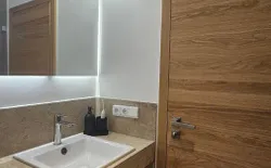 Bild 14: Badezimmer