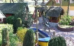Bild 22: Spielplatz