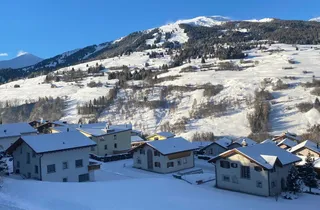 Bild 2: Pisten und Bergbahn: Aussicht von der Küche