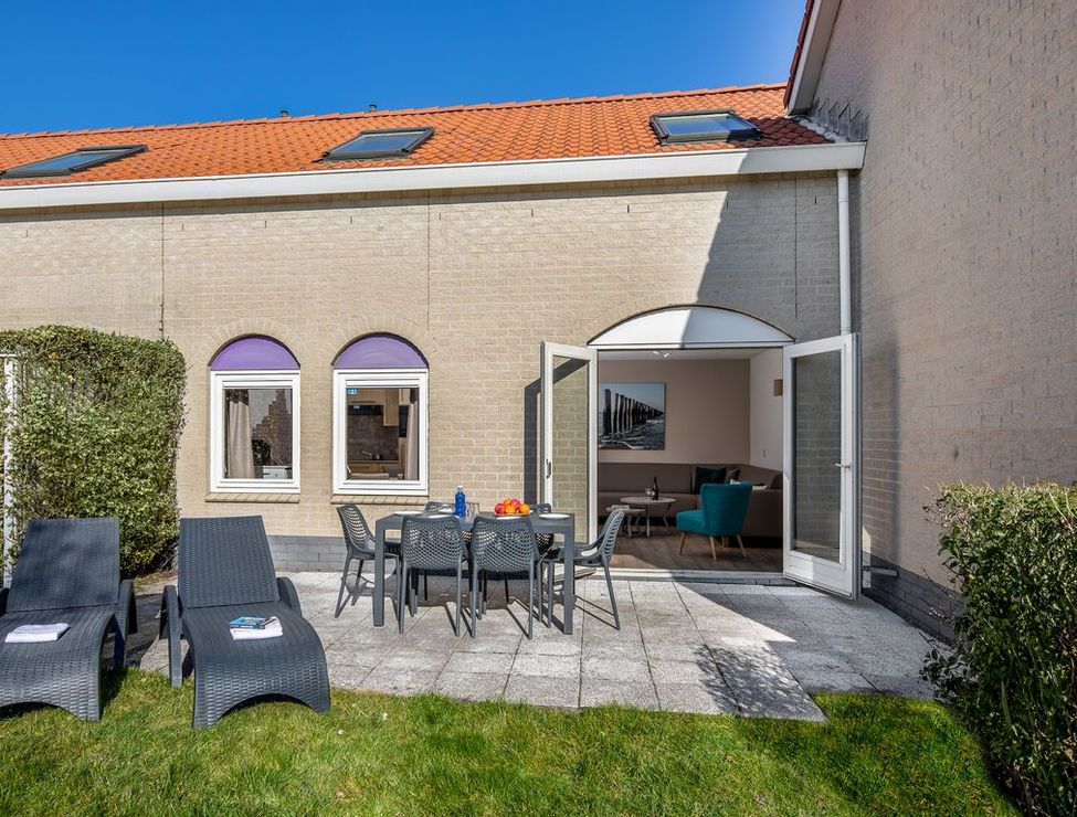 Umgestalteter Bungalow mit 2 Badezimmern, 500m zum Strand, Zeeland