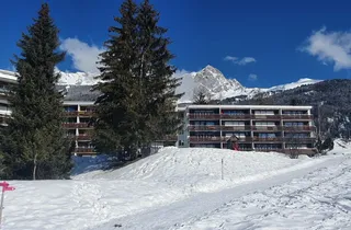Bild 2: Ansicht Haus Winter