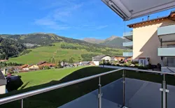 Bild 4: Aussicht Balkon