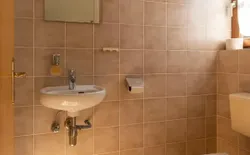 Bild 13: Gästetoilette im EG