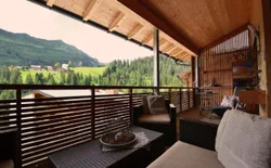 Bild 6: Balkon Blick Richtung Dorfmitte