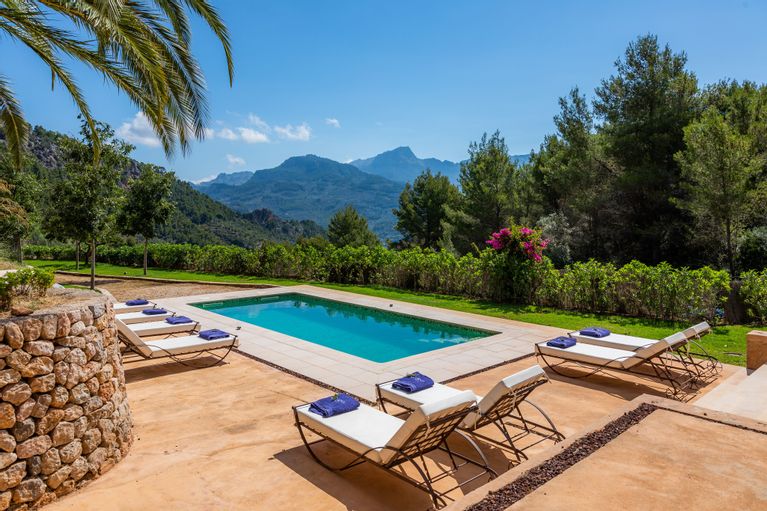 Ferienhaus Mit Privatpool Fur 8 Personen Ca 246 M In Soller Mallorca Westkuste Von Mallorca Westkuste Mallorca