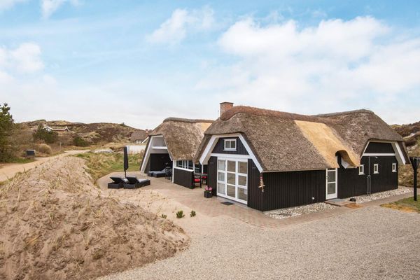 Ferienhaus Henne Strand Mit Sauna Fur Bis Zu 6 Personen Mieten