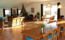 Bild 4: Großes Wohnzimmer