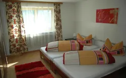 Bild 7: Schlafzimmer