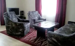Bild 2: Wohnzimmer