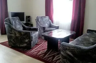 Bild 2: Wohnzimmer