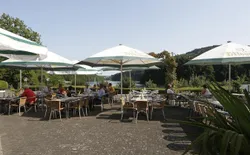 Bild 20: Seeterrasse