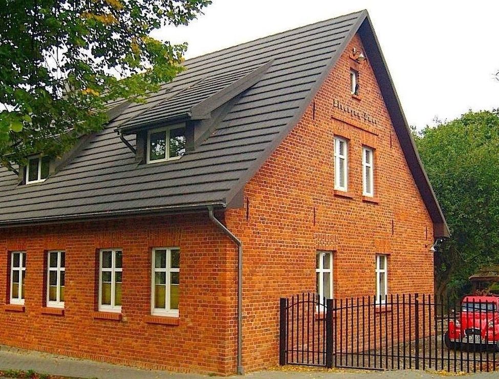 Schönes antikes Haus an der Ostsee in Mielno, Ostseeküste Westpommern