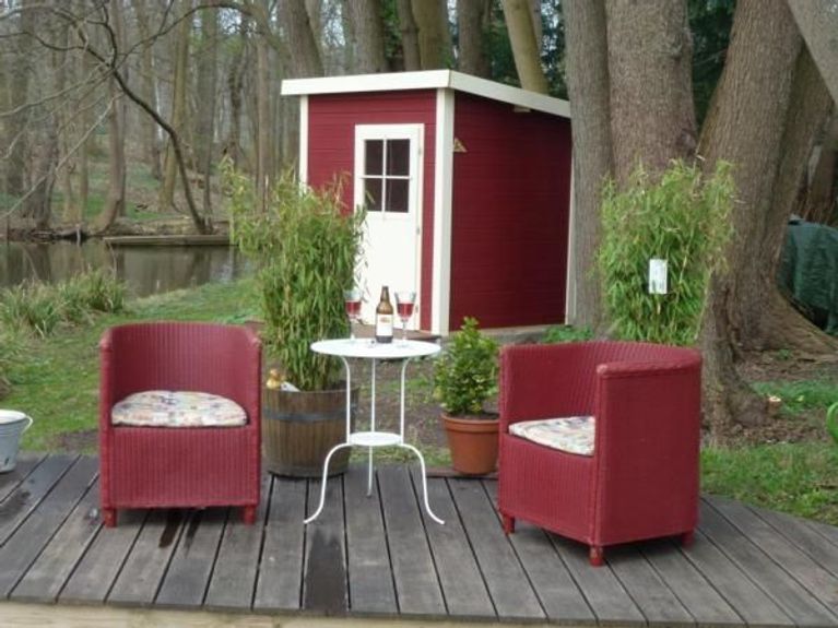 Exklusives Schwedenhaus am See, Badesteg & Bootshafen, 3900 qm Garten