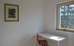 Bild 16: Master Bedroom Obergeschoss mit Arbeitstisch