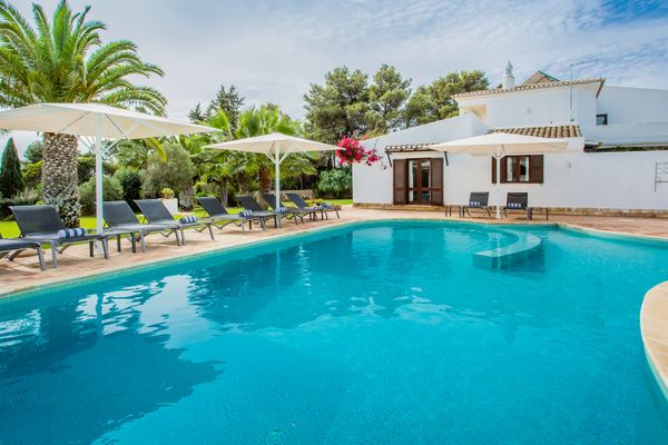 Ferienhaus Carvoeiro mit Kamin für bis zu 10 Personen mieten