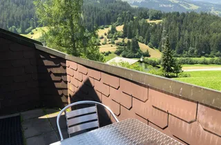 Bild 3: Aussicht Balkon
