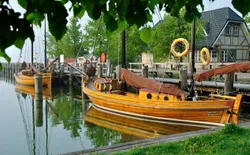 Bild 11: Althäger Hafen