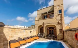 Traditionelles Bauernhaus mit Pool, Bild 1