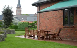 Bild 2: Terrasse