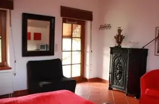 Bild 2: Wohn-Schlafzimmer