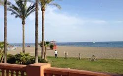 Bild 35: Ort allgemein. Strand Puerto Marina Benalmádena