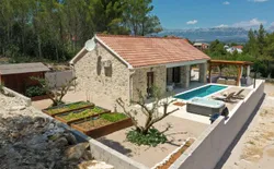 Villa Karla, Bild 1