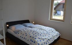 Bild 18: Zwei-Bett Zimmer Mittelgeschoss mit Gartenblick