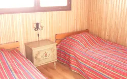 Bild 12: Schlafzimmer - zwei Einzelbetten