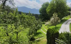 Bild 2: Blick vom Balkon nach Süden (in die Karawanken)