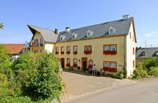 Bild 2: Mayischhof Ansicht